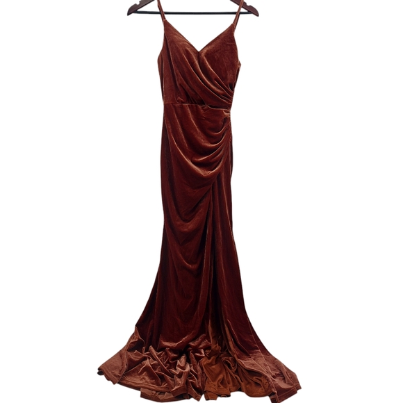 Revelery Rory Velvet Maxi Bridesmaid Formal Dress Size 0 - Picture 2 of 9